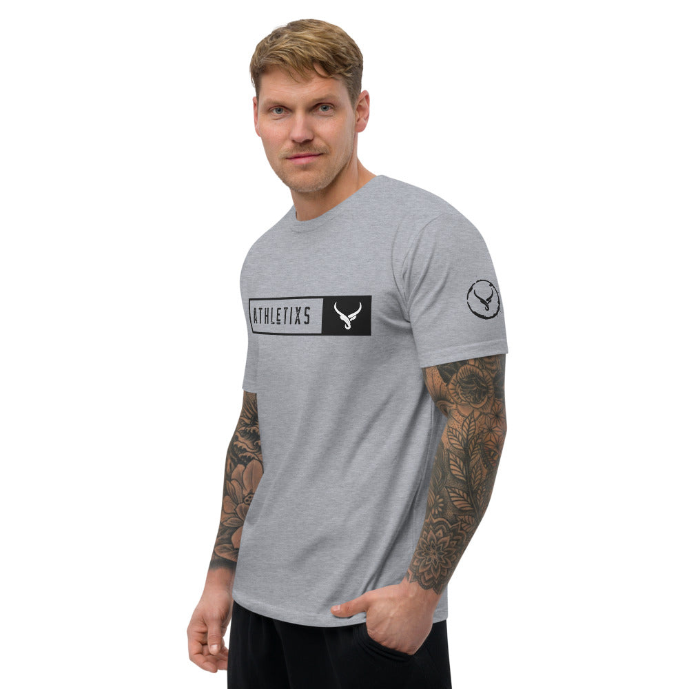 Enganliegendes T-Shirt #Beastmodeblack