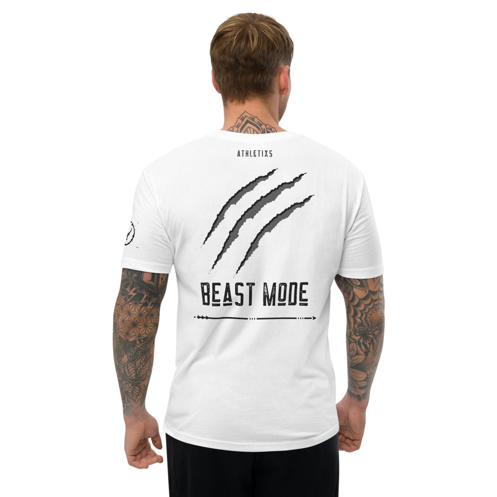 Enganliegendes T-Shirt #Beastmodeblack